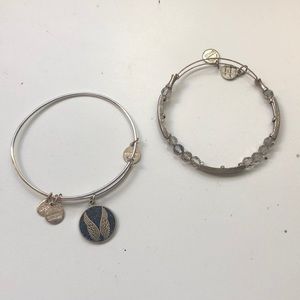 ✨ Alex and Ani bracelet bundle ✨